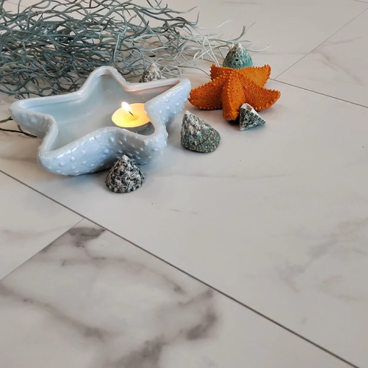 Ламинат Бело-серый Мрамор